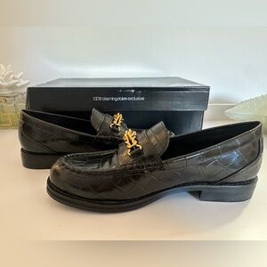 AQUA Perle Croc Embossed Loafers